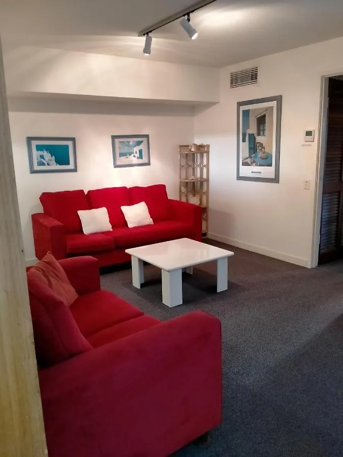 Camargue Beachfront Apartments Maroochydore Aparthotel