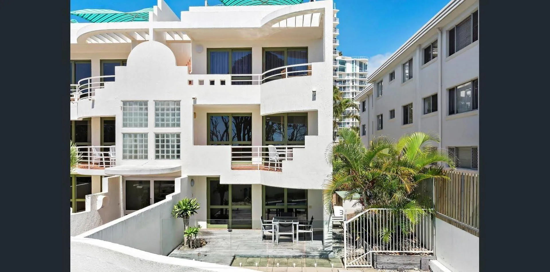 Camargue Beachfront Apartments Maroochydore Australia