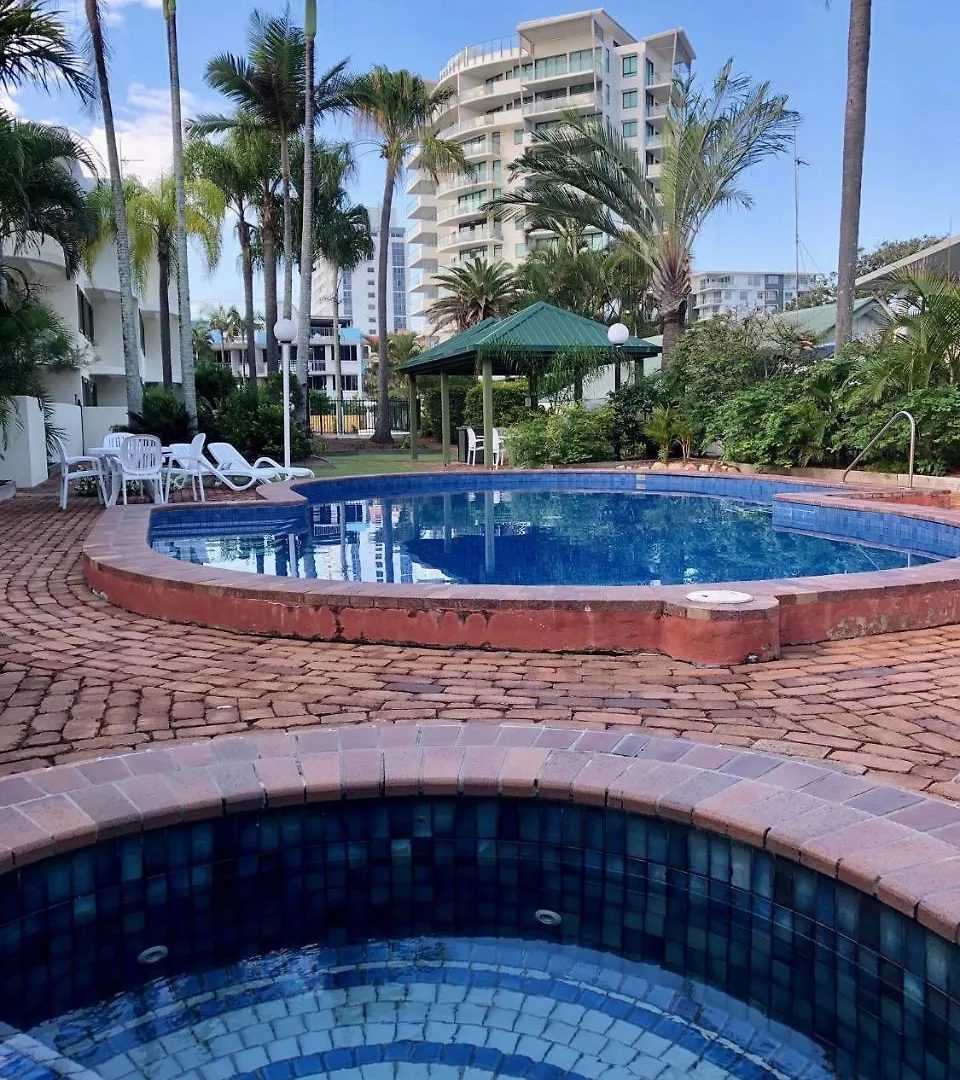 Camargue Beachfront Apartments Maroochydore 3*,